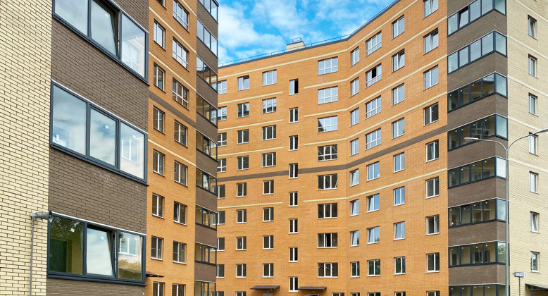 Жукова 18